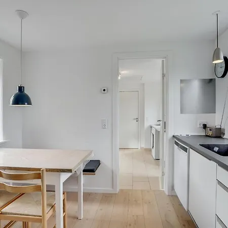 Nice In With Kitchen * בלבאנד